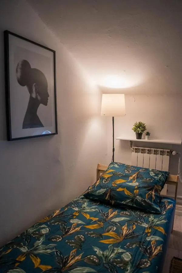 Moon Hostel Warsaw 0*,