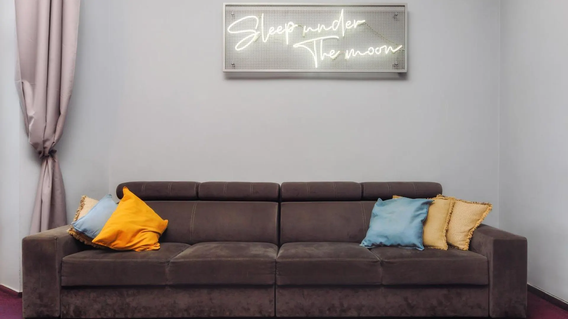 Moon Hostel Warsaw 0*,  Poland