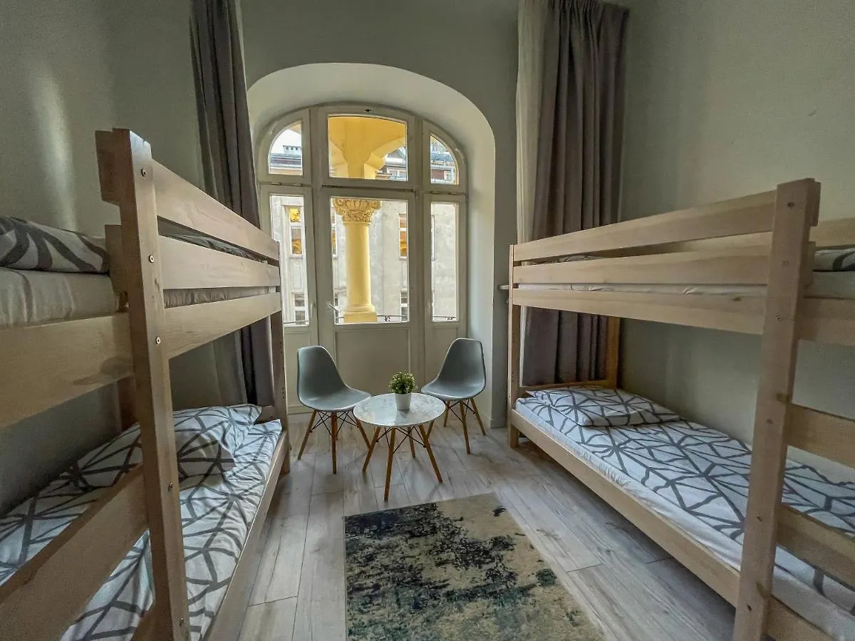 Moon Hostel Warszawa Varşova
