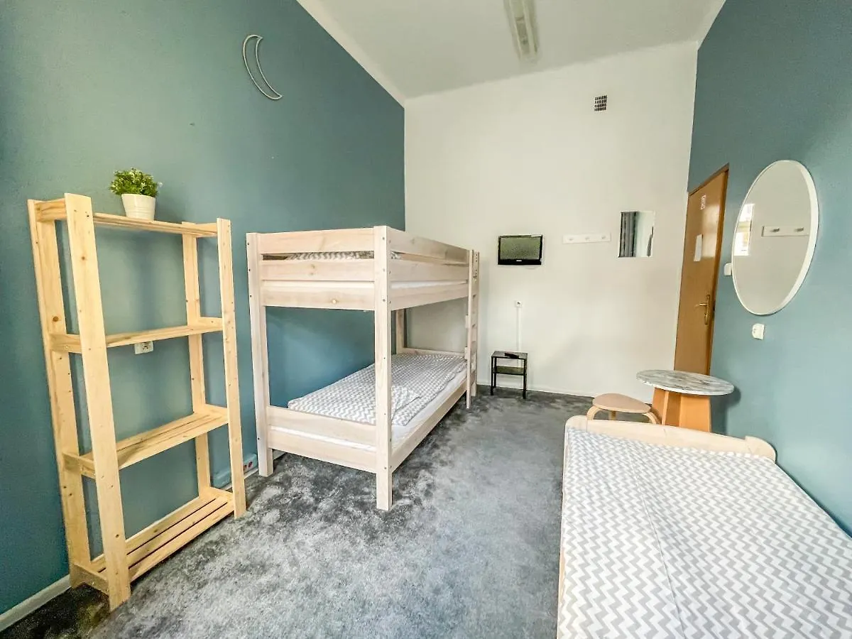 Moon Hostel Warszawa 0*, Varşova