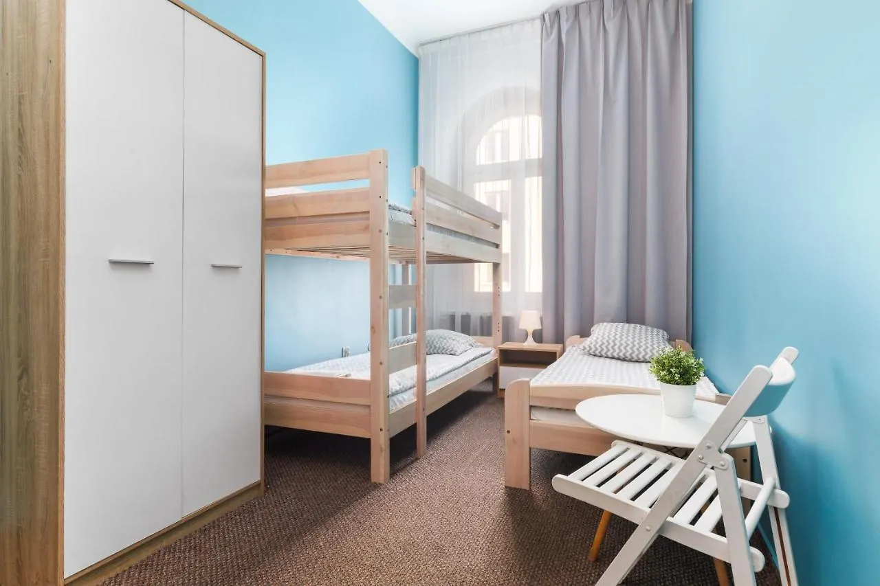Moon Hostel Warszawa Varşova